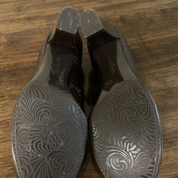 Women’s Nurture brown leather ankle booties - Picture 11 of 13